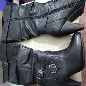 Jessica Cline boots